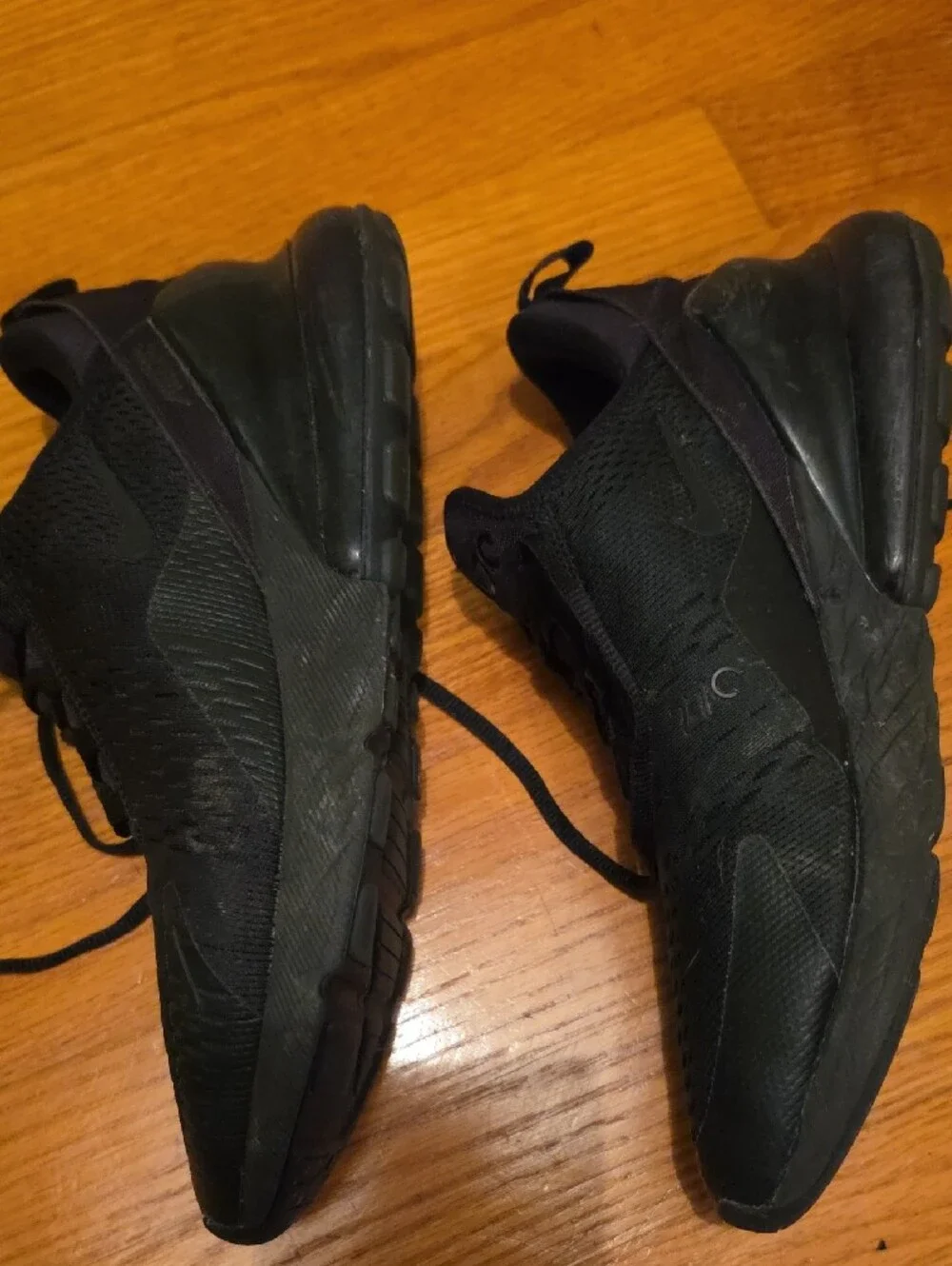 LAST CHANCE Nike Men's Air Zoom-Style All-Black Athletic Sneakers